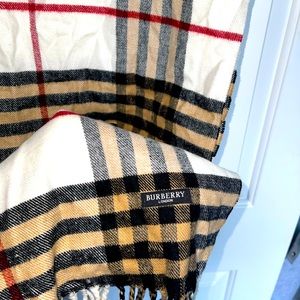 Burberry plaid scarf